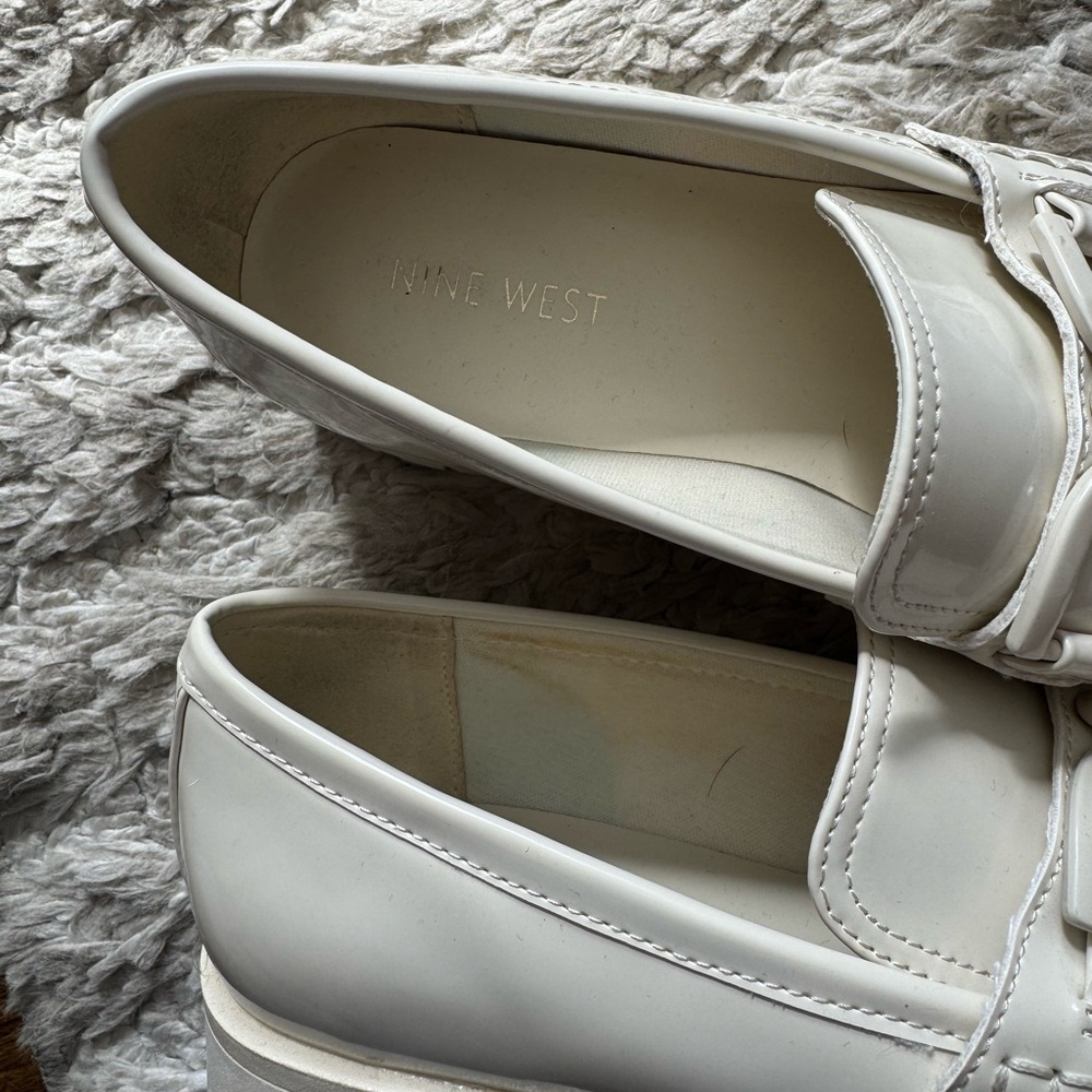 Nine West white chunky loafers #loafers #shoes
With 2-3 times max - Picture 3 of 4